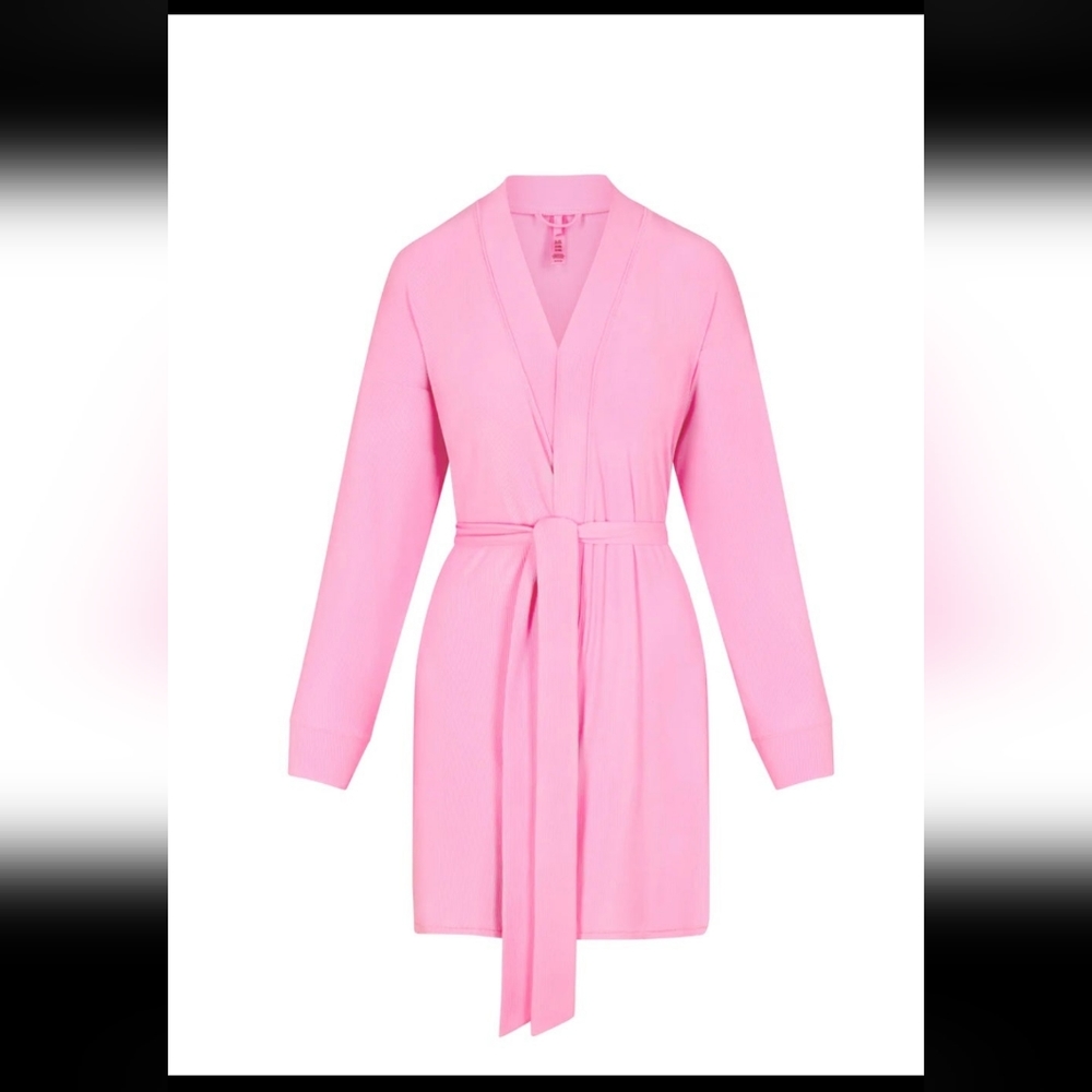 SKIMS Soft Lounge Robe in Cotton Candy
